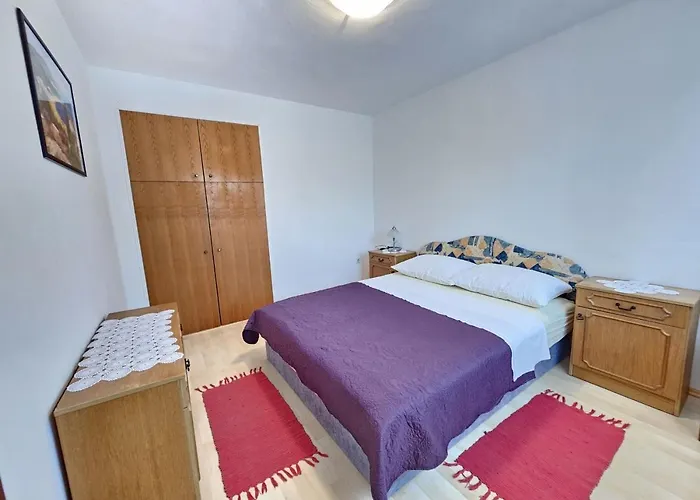 Milan Nv 2 - For 2-3 Persons With Terrace And Parking Novi Vinodolski