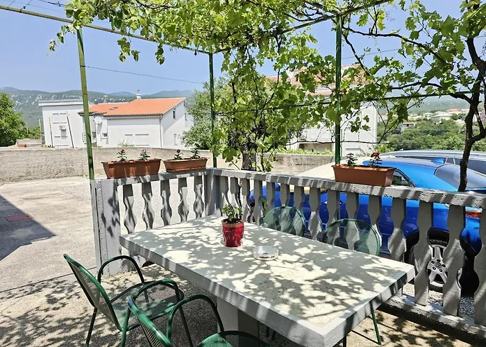 Milan Nv 2 - For 2-3 Persons With Terrace And Parking Daire Novi Vinodolski