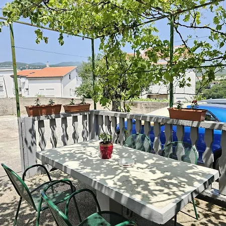 Milan Nv 2 - For 2-3 Persons With Terrace And Parking Appartamento Novi Vinodolski